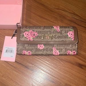 Juicy Couture Pink Blooms Chino Flap
Clutch Boxes -Brand New With Tags
